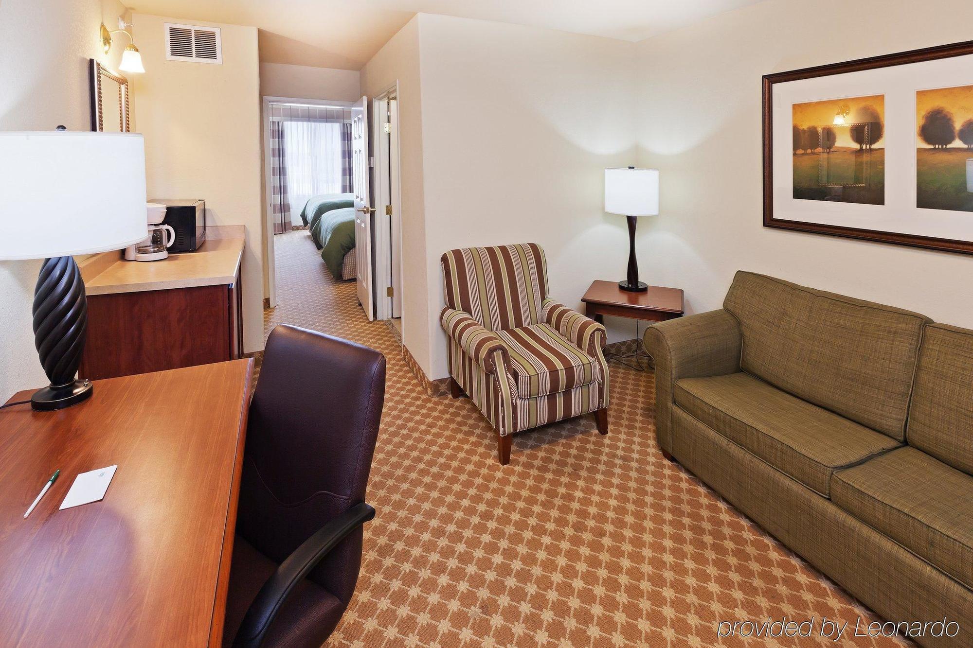 Hawthorn Extended Stay By Wyndham Хоббс Экстерьер фото
