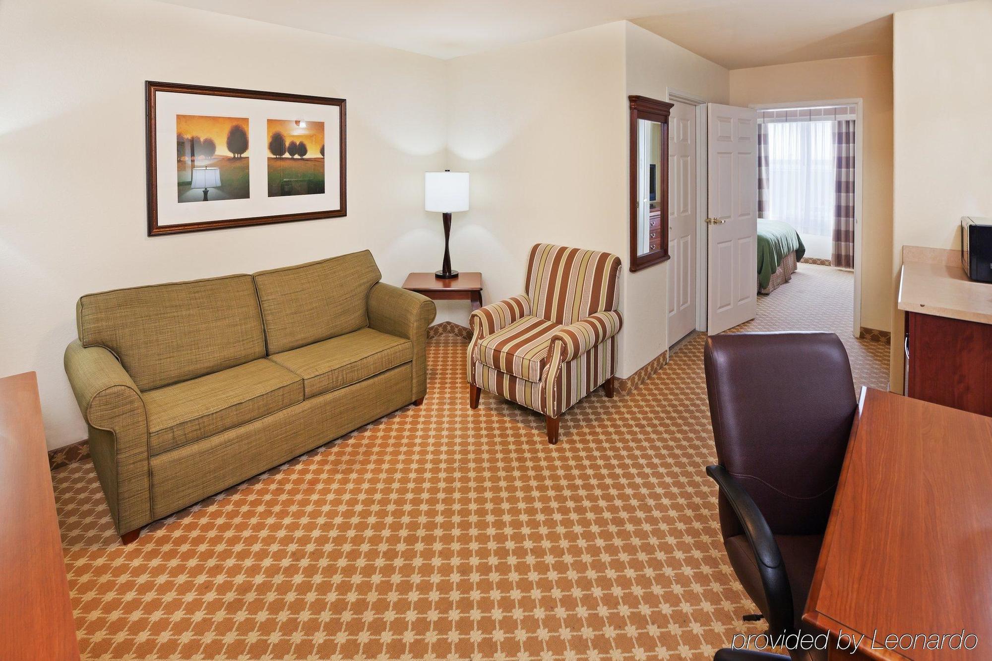 Hawthorn Extended Stay By Wyndham Хоббс Экстерьер фото